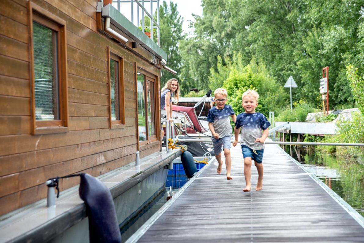 Hotel Houseboat Bonanza Praha Exteriér fotografie